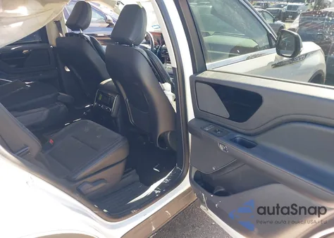 2025 Lincoln Aviator Premiere from USA, damaged, VIN 5LM5J6WC2SGL11083